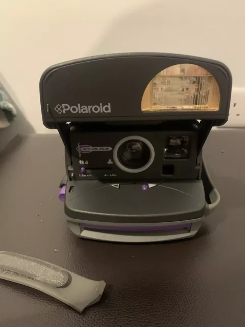 polaroid camera 600