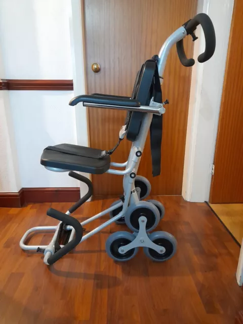 Ferno evacuation/transport chair for moving patients on flat surfaces or stairs