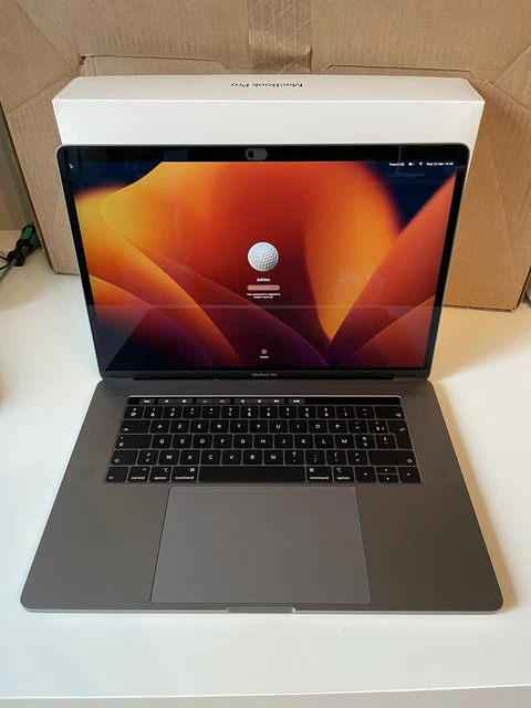 Apple MacBook Pro 15" 2019 2.4GHz i9 / 32GB / 1TB / Vega 20 / Batterie Neuve