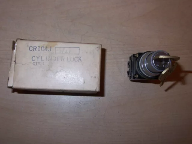 New Ge Cr104J2421 Key Switch 3 Position