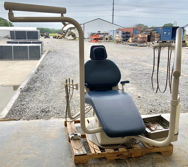 Knight Midmark Dental Chair Delivery Unit Power Center, Arm & Light Adec Knight Midmark Dental Chair Delivery Unit Power Center, Arm & Light Adec