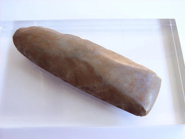 1 Ancient Neolithic Flint Axe, Stone Age,  5000 - 3000 BC., VERY RARE !  TOP !!