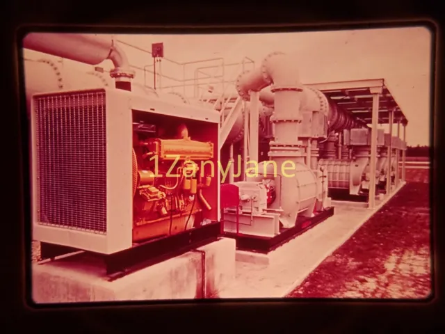 AC0712 35mm Slide of an Allis-Chalmers  from MEDIA ARCHIVES OUTDOOR EQUIPMENT