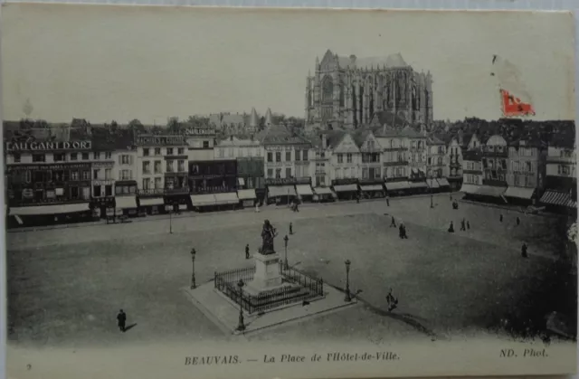 BEAUVAIS 60 cpa la Place de l'Hôtel de ville Bon Etat 1916