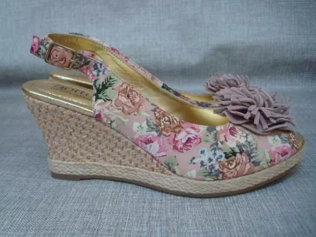 Floral wedges uk sales