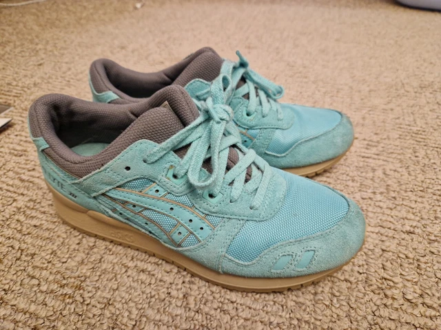Asics gel lyte clearance iii snowflake size 6
