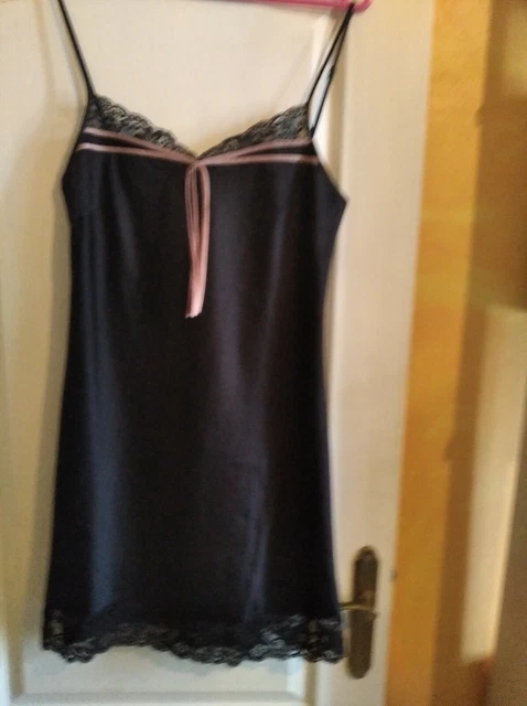Nuisette Satinée Desigual Taille S - Bretelles Réglables, Motif Floral Multicolore, Neuve Sans Étiquette