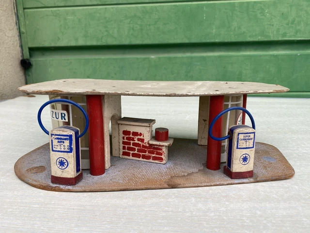 ANCIEN PETIT GARAGE De Voiture Jouet D'enfant En Plastique Sans Marque EUR 5,00 - FR