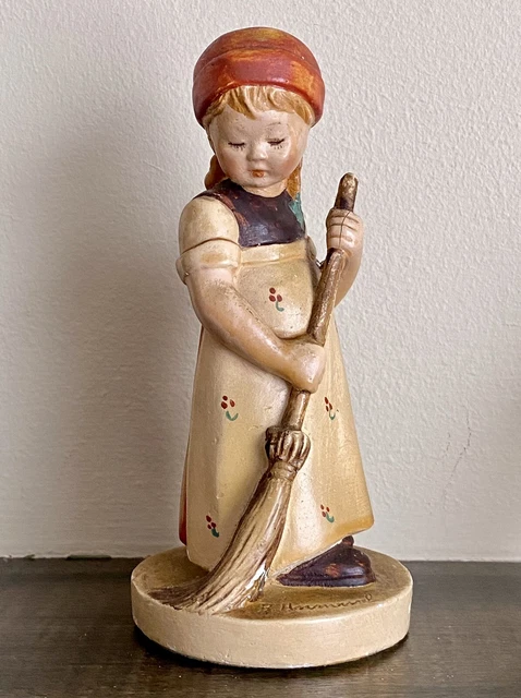 Vintage 1942 HERBERT DUBLER HUMMEL "Mother's Helper" Figurine ARS SACRA Vintage 1942 HERBERT DUBLER HUMMEL "Mother's Helper" Figurine ARS SACRA