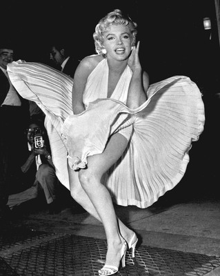 New 8x10 Photo: Marilyn Monroe in "The Seven Year Itch", Famous White Dress