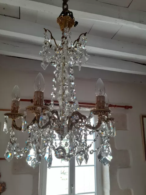 LUSTRE A PAMPILLES EN CRISTAL A 6 BRAS DE LUMIERE, 20e. H 65, diam 48 cm