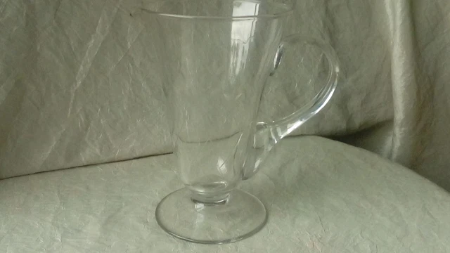 Carafe à eau en verre 1970 #carafe #eau #water #vert #green #grenoble