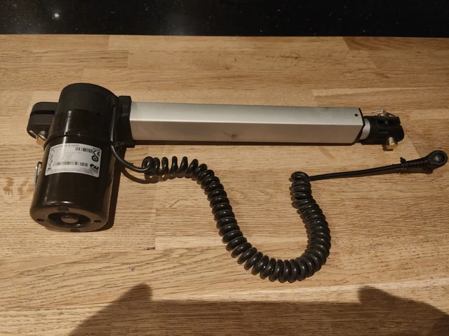 Okin Alphadrive 5 ADZ5 Motore Singolo per Poltrone/Divani Alzarsi e Sdraiarsi.
