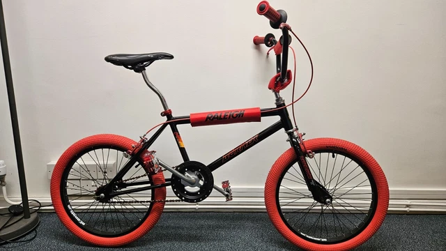 Wanted front reflector and bracket for a Raleigh aero pro