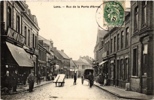 CPA LENS - Rue de la Porte d'Arras (976550)