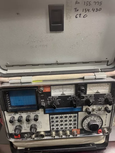 IFR Marconi Portable AM / FM 1200S Service Monitor 250 kHz to 1 GHz W/ Bag