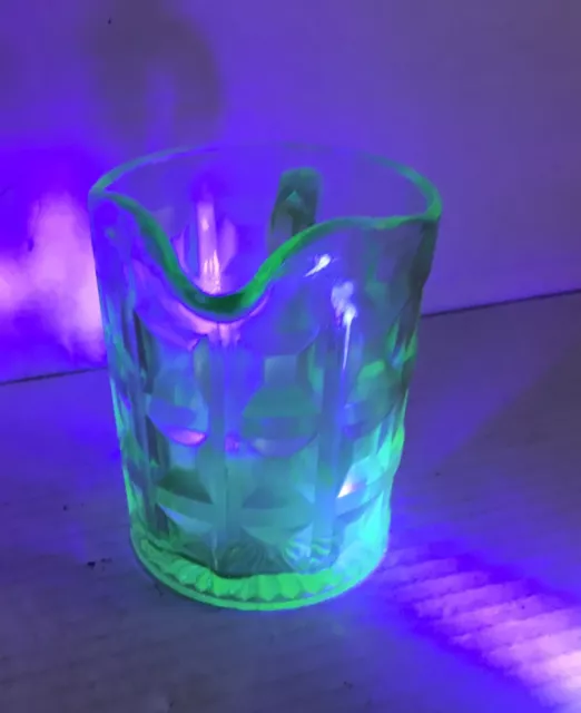 Vintage Uranium Depression Vasaline Glass Creamer Square Pattern 4” Cracked