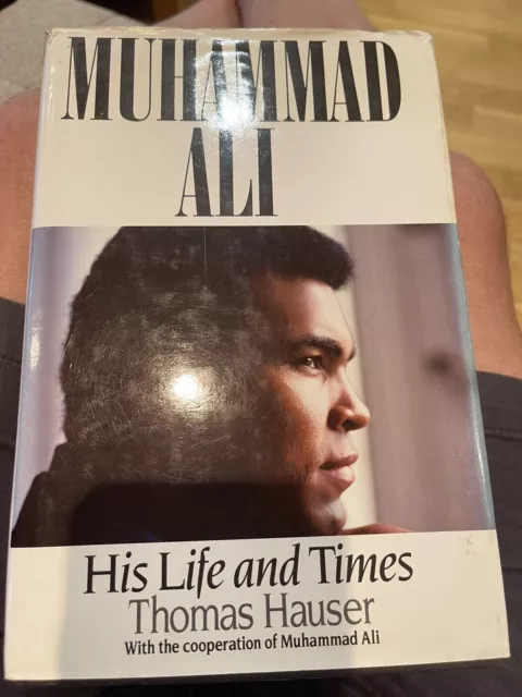 Muhammad Ali  World Heaveyweight Champion Signed Book Aftal
