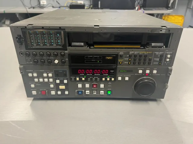 *PARTS or REPAIR* Sony DVW-A500 Digital Videocassette Recorder Betacam NTSC