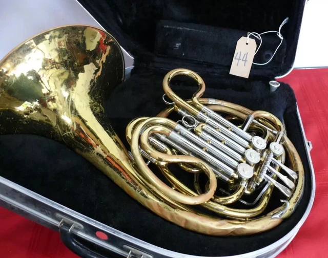 SELMER DOUBLE FRENCH Horn with mouthpiece and case. Service required