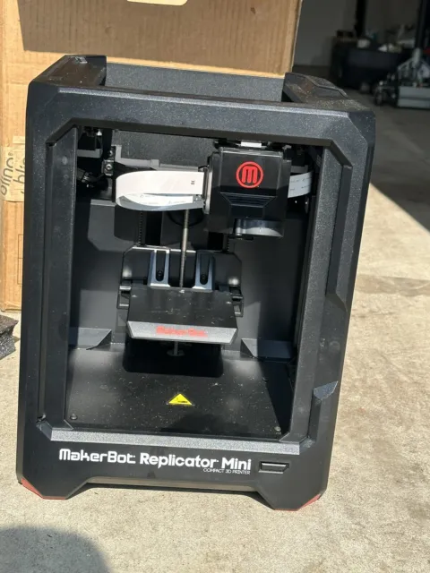 MakerBot Replicator Mini 5th Generation Tested and Working Very Good Condition