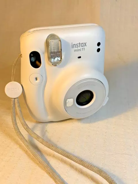 Fujifilm Instax Mini 11 White Film Camera