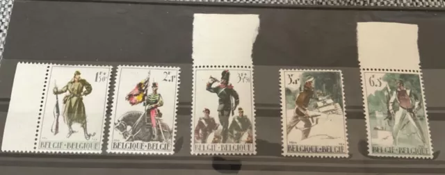 timbres Belgique neuf sans charnière 1964 série historique et résistance 