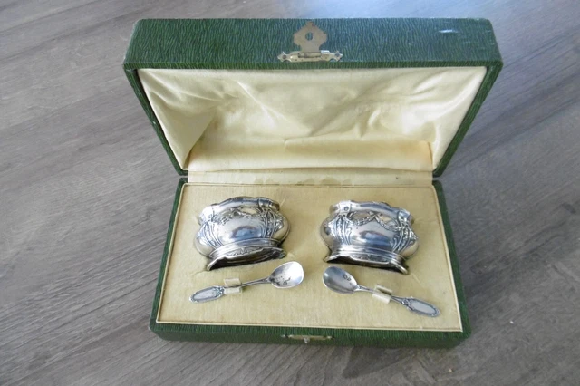 Ancienne paire de salerons salières en argent massif minerve