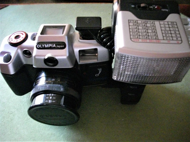 appareil photo argentique ancien OLYMPIA DL 2000A avec flash