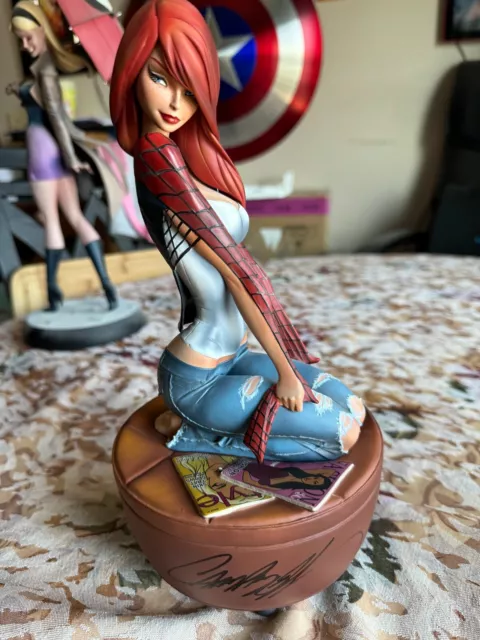 MARY JANE COMIQUETTE statue by J Scott Campbell Signed by J Scott Campbell RARE!