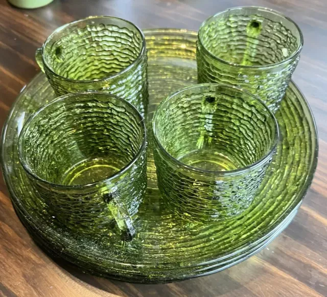 Anchor Hocking Glass 4 Avocado Green Soreno Snack Luncheon Plate & Cup Sets