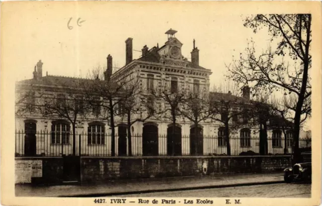 CPA IVRY Rue de PARIS les Écoles (569970)