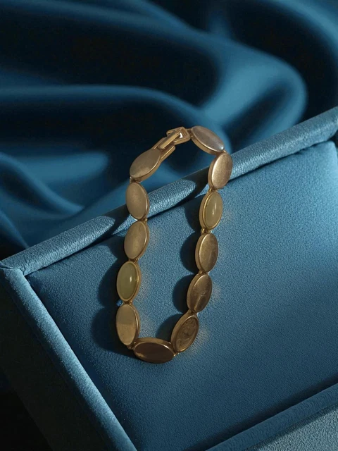 Bracelet Fantaisie Vintage En Métal – Accessoire Rétro Pour Collectionneurs (occasion)