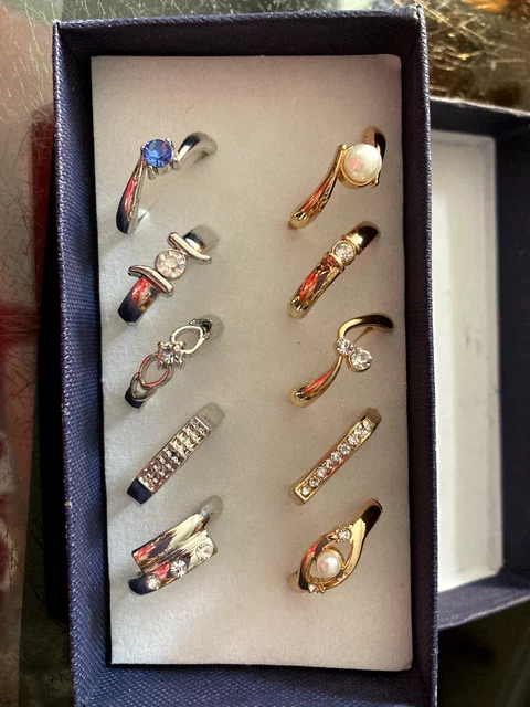 Lot 100 couronnes tube vissé montre metal doré 3,5 mm neuf - Outils