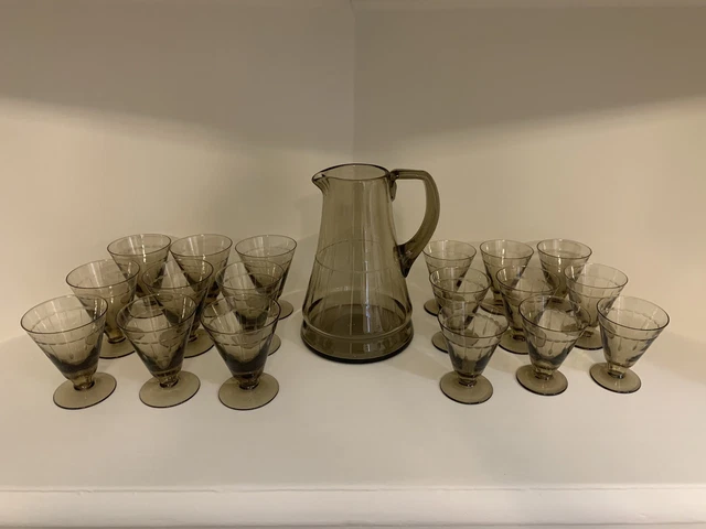 Carafe à Vin Ancienne En Verre Transparent - Design épuré - Occasion - Passe Au Lave-vaisselle
