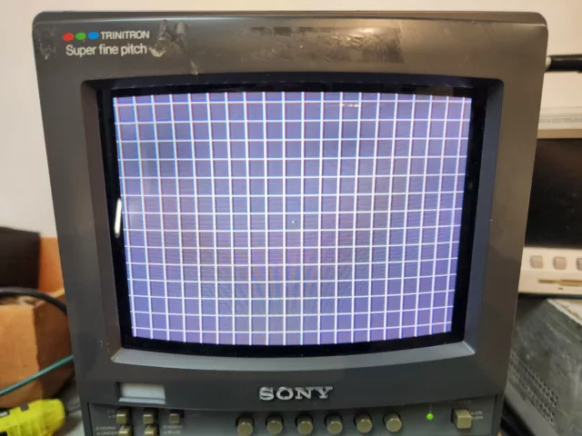 Sony PVM-8221  8" Trinitron Color Professional Video Monitor Tested