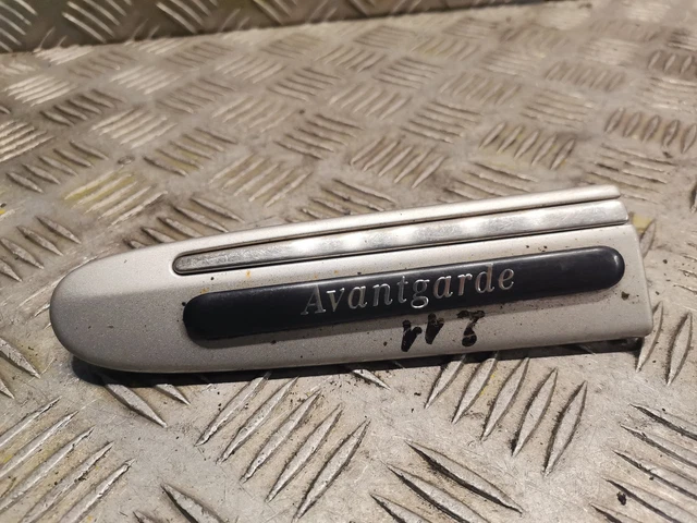 MERCEDESBENZ E W211 Vorne Links FENDER Blenden 2116902762 EUR 13,78