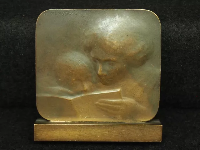 MEDAILLE ART PLAQUE en BRONZE OVIDE YENCESSE - LA LECTURE - V.CANALE