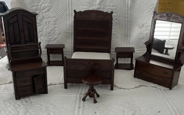 Vintage Reminiscence Brand, Walnut 7-piece BedRoom Set 1980’s 1:12 scale New