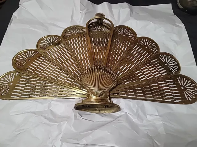 Vintage Deco Brass Clam Shell Peacock Fan Folding Fireplace Screen