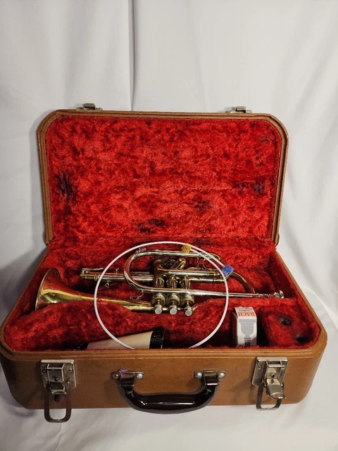 In Amazing Shape - 1940  Buescher Cornet - Original Case - True Tone - The 400