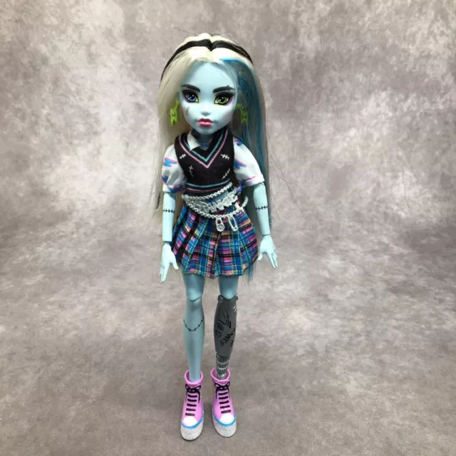 Monster High Doll Frankie Stein 2021 11" -Articulating Parts