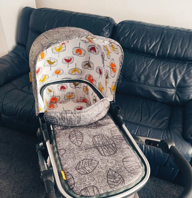 Cosatto Giggle Pram 2-in-1 Pushchair - Fox Friends