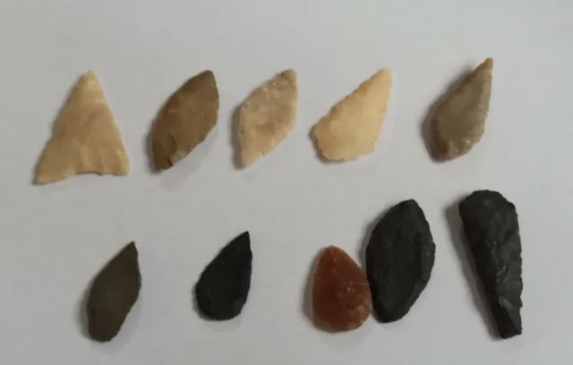 10 Neolithic Flint Carved Arrowheads Stone Age Britain War Relic 3000 B.c. 2