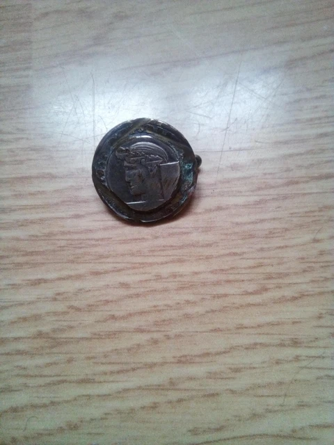 Broche Ancienne XIXe Siècle - Mères Et Enfants En Argent Repoussé - Très Bon État