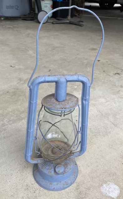 Vintage Dietz Monarch No. 10 Kerosene Lantern Lamp