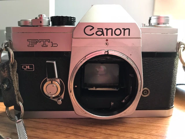 appareil photo argentique canon FTb objectif 50mm 2