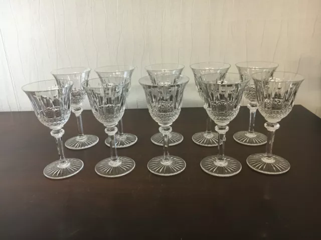 60 verres à vin blanc modèle Tommy en cristal de Saint Louis (prix à la pièce)