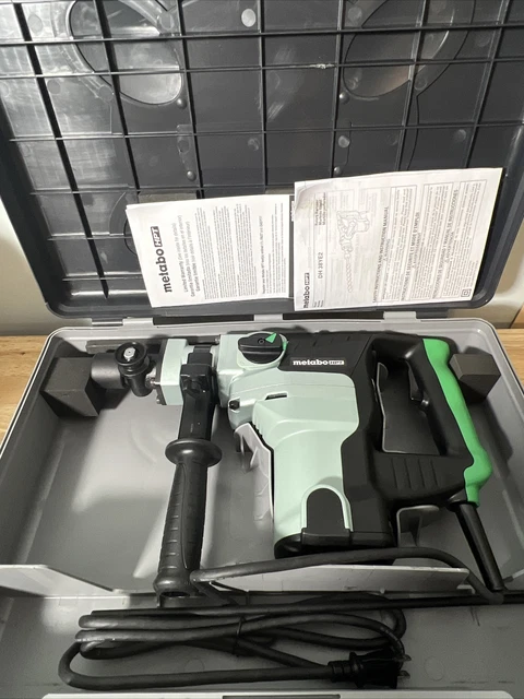 Metabo HPT DH38YE2 Rotary Hammer, 8.4-Amp Motor, 1-1/2-Inch Spline Shank