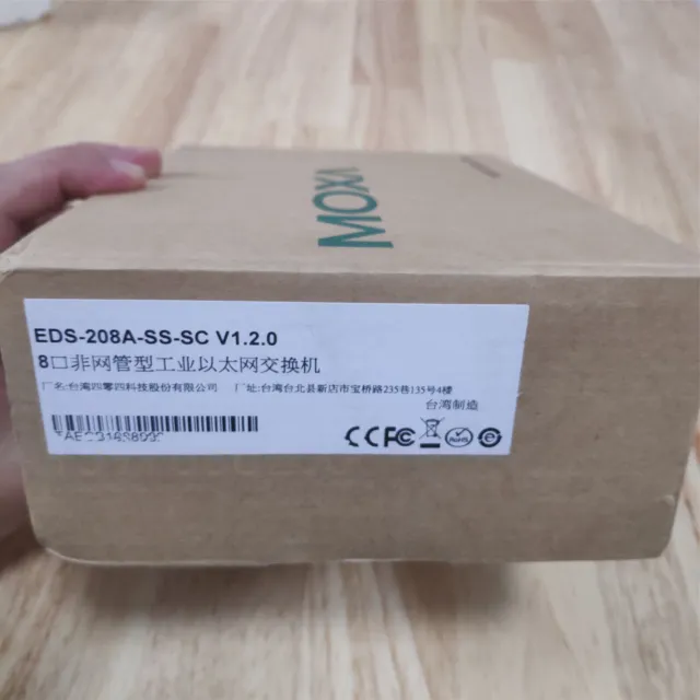 New In Box MOXA Ethernet Switch EDS-208A-SS-SC EDS-208A-SS-SC One Year Warranty
